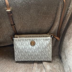 Michael Kors logo crossbody bag